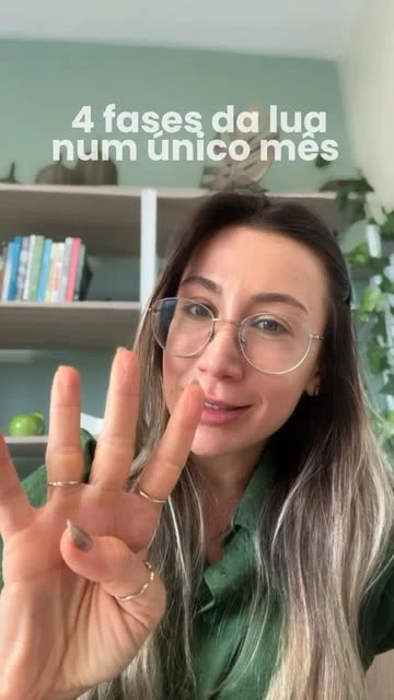 Mariana mostra quatro dedos em uma publicação bem-humorada sobre as fases do mês.